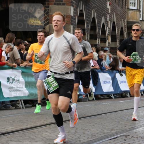 13.09.2026 - 21. swb-Marathon Bremen Strokosch-Dieckow http://msf.ph/oto/10314641 13.09.2026 13:05:58 Ziel 1017, 1301, 1562, 1879, 2538, 3242, 3271, 4157, 5199, 5725, 6025, 6579, 7141, 8973, 681, 3297, 3466, 4614, 5803, 6686, 7336, 7399, 8670, 8983, 9429 meine-sportfotos.de