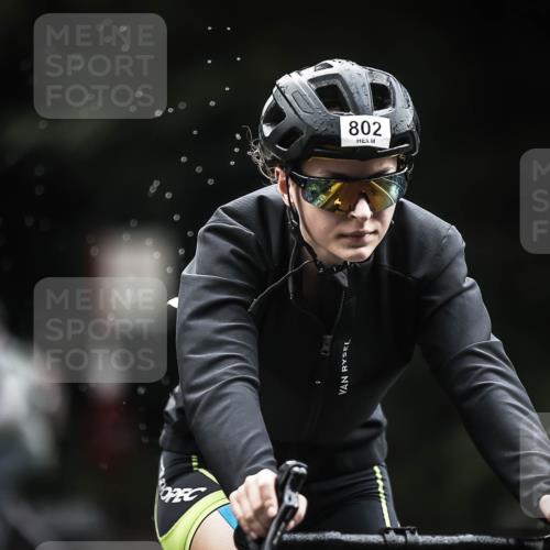 13.09.2026 - Stadtparktriathlon H.Heesch http://msf.ph/oto/10314649 13.09.2026 11:49:49 Radfahren 712, 802, 934 meine-sportfotos.de