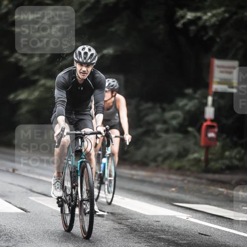 13.09.2026 - Stadtparktriathlon H.Heesch http://msf.ph/oto/10314669 13.09.2026 12:57:11 Radfahren 1198, 1265, 1333, 1346 meine-sportfotos.de