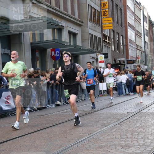 13.09.2026 - 21. swb-Marathon Bremen Strokosch-Dieckow http://msf.ph/oto/10314708 13.09.2026 13:15:49 Ziel 145, 481, 663, 740, 755, 1605, 1955, 2623, 3134, 3149, 4128, 4823, 5430, 5913, 6106, 6721, 6744, 7307, 7413, 8398, 8487, 9031, 9115, 9278, 13008, 13149, 13158, 982, 1033, 1445, 2733, 3119, 3346, 3422, 3536, 3689, 3836, 3991, 4212, 4573, 4653, 4663, 5474, 5533, 5588, 6162, 6481, 6515, 7203, 7992, 9029, 9122, 9391, 9475, 9777, 13249 meine-sportfotos.de