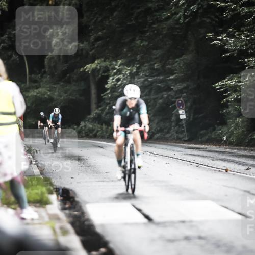 13.09.2026 - Stadtparktriathlon H.Heesch http://msf.ph/oto/10314728 13.09.2026 11:50:02 Radfahren 730, 792, 820, 922 meine-sportfotos.de