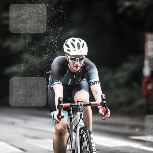 13.09.2026 - Stadtparktriathlon H.Heesch http://msf.ph/oto/10314760 13.09.2026 11:50:04 Radfahren 814, 820 meine-sportfotos.de