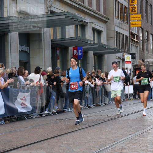 13.09.2026 - 21. swb-Marathon Bremen Strokosch-Dieckow http://msf.ph/oto/10314771 13.09.2026 13:15:50 Ziel 145, 481, 663, 740, 755, 1605, 1955, 2623, 3134, 3149, 4128, 4823, 5430, 5913, 6106, 6721, 6744, 7307, 7413, 8398, 8487, 9031, 9115, 9278, 13008, 13149, 13158, 982, 1033, 1445, 2733, 3119, 3346, 3422, 3536, 3689, 3836, 3991, 4212, 4573, 4653, 5474, 5533, 5588, 6162, 6481, 6515, 7203, 7992, 9029, 9122, 9391, 9475, 9777, 13149, 13249 meine-sportfotos.de