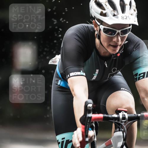 13.09.2026 - Stadtparktriathlon H.Heesch http://msf.ph/oto/10314784 13.09.2026 11:50:04 Radfahren 814, 820 meine-sportfotos.de