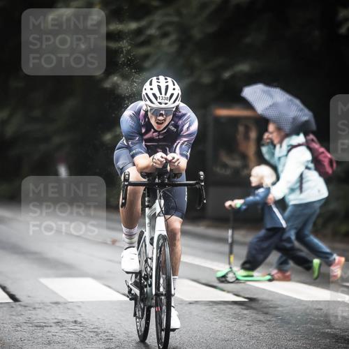 13.09.2026 - Stadtparktriathlon H.Heesch http://msf.ph/oto/10314787 13.09.2026 12:57:22 Radfahren 1127, 1284, 1301, 1333, 1338 meine-sportfotos.de