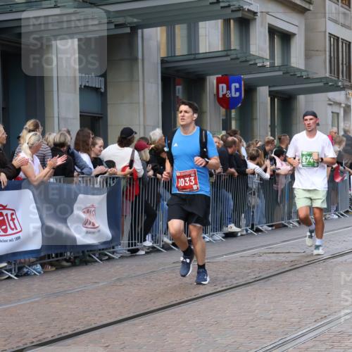13.09.2026 - 21. swb-Marathon Bremen Strokosch-Dieckow http://msf.ph/oto/10314795 13.09.2026 13:15:50 Ziel 145, 481, 663, 740, 755, 1605, 1955, 2623, 3134, 3149, 4128, 4823, 5430, 5913, 6106, 6721, 6744, 7307, 7413, 8398, 8487, 9031, 9115, 9278, 13008, 13149, 13158, 982, 1033, 1445, 2733, 3119, 3346, 3422, 3536, 3689, 3836, 3991, 4212, 4573, 4653, 5474, 5533, 5588, 6162, 6481, 6515, 7203, 7992, 9029, 9122, 9391, 9475, 9777, 13149, 13249 meine-sportfotos.de
