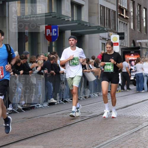 13.09.2026 - 21. swb-Marathon Bremen Strokosch-Dieckow http://msf.ph/oto/10314816 13.09.2026 13:15:51 Ziel 145, 481, 663, 740, 755, 792, 1605, 1955, 2623, 3134, 3149, 4128, 4823, 5430, 5554, 5913, 6106, 6721, 6744, 7307, 7413, 8398, 8487, 9031, 9115, 9278, 13008, 13158, 982, 1033, 1445, 2733, 3119, 3346, 3422, 3536, 3689, 3836, 3991, 4212, 4573, 4653, 5474, 5533, 5588, 5913, 6162, 6481, 6515, 7203, 7992, 9029, 9122, 9391, 9475, 9777, 13149, 13249 meine-sportfotos.de