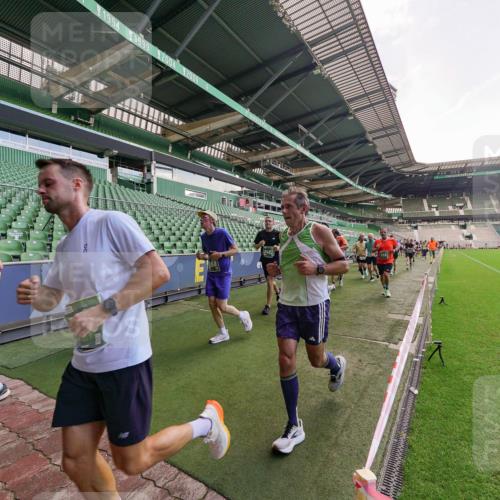13.09.2026 - 21. swb-Marathon Bremen Michael Burmester http://msf.ph/oto/10314830 13.09.2026 13:10:43 Laufen im Stadion 164, 265, 373, 383, 391, 448, 532, 581, 869, 898, 984, 1180, 1738, 1855, 1867, 1894, 1952, 1967, 2202, 2232, 2268, 2281, 2284, 2299, 2330, 2333, 2339, 2342, 2432, 2443, 2471, 2525, 2530, 2531, 2553, 2573, 2589, 2594, 2654, 2669, 2682, 2714, 2717, 2784, 2785, 2804, 2819, 2836, 2920, 2931, 2932, 3026, 3032, 3063, 3086, 3089, 3122, 3159, 3174, 3207, 3208, 3291, 3316, 3333, 3352, 3370, 3398, 3409, 3410, 3470, 3707, 3769, 3857, 109, 800 meine-sportfotos.de