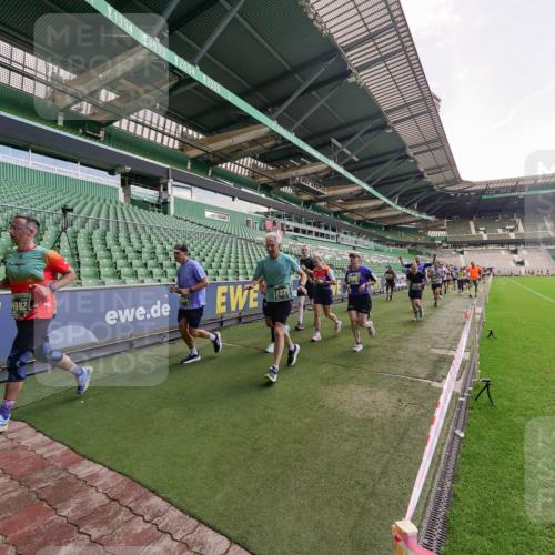 13.09.2026 - 21. swb-Marathon Bremen Michael Burmester http://msf.ph/oto/10314859 13.09.2026 13:10:46 Laufen im Stadion 164, 265, 373, 391, 448, 532, 581, 869, 898, 984, 1180, 1738, 1855, 1867, 1894, 1952, 1967, 2202, 2232, 2268, 2281, 2284, 2299, 2330, 2333, 2339, 2342, 2432, 2443, 2471, 2525, 2530, 2531, 2553, 2573, 2589, 2594, 2654, 2669, 2682, 2714, 2717, 2784, 2785, 2804, 2819, 2836, 2920, 2932, 3026, 3032, 3063, 3086, 3089, 3122, 3159, 3174, 3207, 3208, 3291, 3316, 3333, 3352, 3370, 3398, 3409, 3410, 3470, 3707, 3769, 109, 800 meine-sportfotos.de