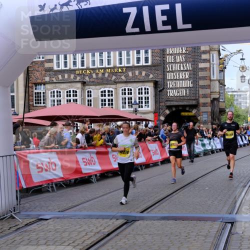 13.09.2026 - 21. swb-Marathon Bremen Tim E. http://msf.ph/oto/10314874 13.09.2026 10:55:37 Ziel 10256, 10725, 11014, 11466, 11631, 11910, 11977, 12201, 12218, 12258, 12549 meine-sportfotos.de