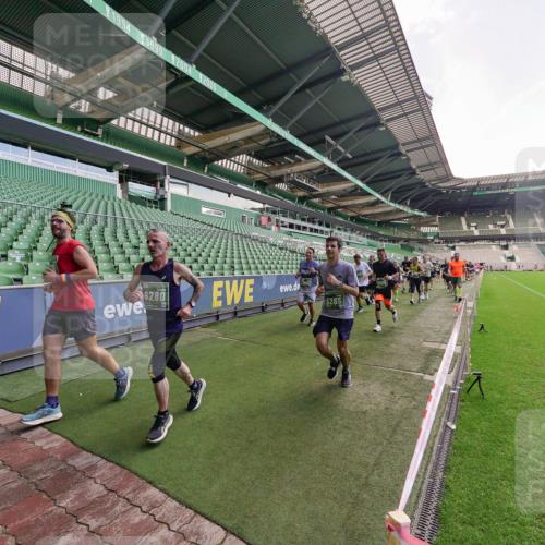 13.09.2026 - 21. swb-Marathon Bremen Michael Burmester http://msf.ph/oto/10314892 13.09.2026 13:10:50 Laufen im Stadion 164, 265, 373, 391, 448, 581, 869, 898, 984, 1180, 1738, 1855, 1867, 1894, 1952, 1967, 2202, 2232, 2268, 2281, 2284, 2299, 2330, 2333, 2339, 2342, 2353, 2432, 2443, 2471, 2525, 2530, 2531, 2553, 2573, 2589, 2594, 2654, 2669, 2682, 2714, 2717, 2784, 2785, 2804, 2819, 2836, 2907, 2920, 2932, 2976, 3026, 3032, 3063, 3082, 3086, 3089, 3122, 3159, 3174, 3207, 3208, 3291, 3316, 3333, 3352, 3370, 3398, 3409, 3410, 3470, 3707, 3769, 800 meine-sportfotos.de