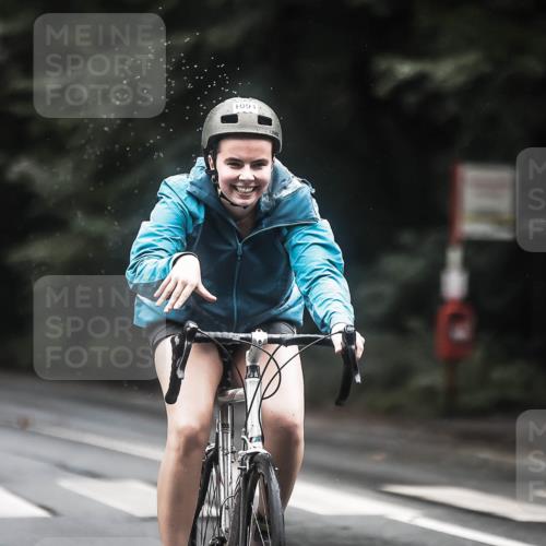 13.09.2026 - Stadtparktriathlon H.Heesch http://msf.ph/oto/10314904 13.09.2026 12:57:32 Radfahren 1091, 1127, 1283, 1392 meine-sportfotos.de