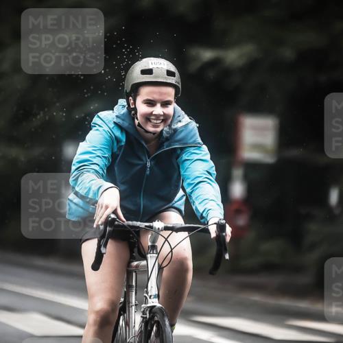 13.09.2026 - Stadtparktriathlon H.Heesch http://msf.ph/oto/10314911 13.09.2026 12:57:32 Radfahren 1091, 1127, 1283, 1392 meine-sportfotos.de