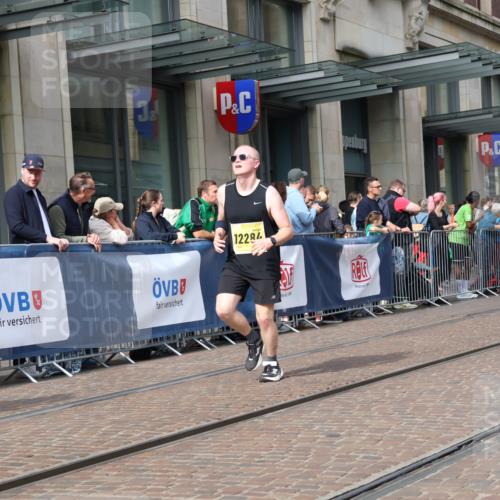 13.09.2026 - 21. swb-Marathon Bremen Strokosch-Dieckow http://msf.ph/oto/10314926 13.09.2026 10:56:45 Ziel 10157, 10166, 10408, 10578, 10610, 10700, 10772, 10969, 11000, 11079, 11236, 11292, 11328, 11484, 11667, 11946, 12032, 12284, 12382, 12383, 10240, 10356, 10372, 10486, 10540, 10675, 10721, 10771, 10824, 10844, 10888, 10936, 11064, 11069, 11256, 11349, 11407, 11474, 11601, 11795, 11844, 11855, 11871, 11872, 11911, 11996, 12284, 12434, 12543 meine-sportfotos.de