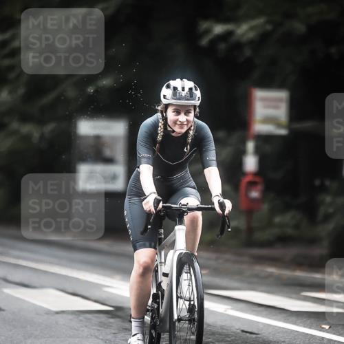 13.09.2026 - Stadtparktriathlon H.Heesch http://msf.ph/oto/10314933 13.09.2026 12:57:35 Radfahren 1091, 1135, 1283, 1392 meine-sportfotos.de