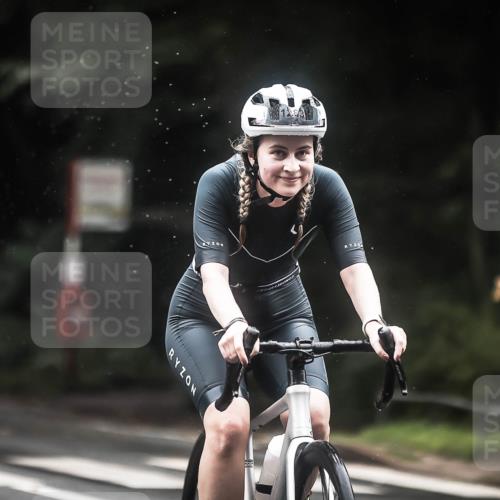 13.09.2026 - Stadtparktriathlon H.Heesch http://msf.ph/oto/10314956 13.09.2026 12:57:35 Radfahren 1091, 1135, 1283, 1392 meine-sportfotos.de