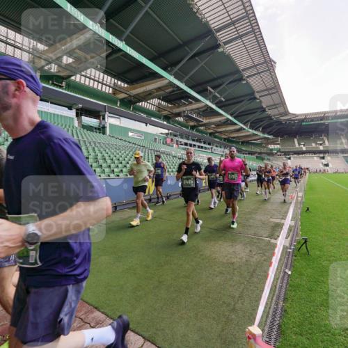 13.09.2026 - 21. swb-Marathon Bremen Michael Burmester http://msf.ph/oto/10314988 13.09.2026 13:11:02 Laufen im Stadion 164, 265, 373, 448, 581, 703, 869, 984, 1113, 1180, 1738, 1851, 1855, 1867, 1894, 1936, 1952, 1967, 2202, 2232, 2268, 2281, 2284, 2299, 2330, 2333, 2339, 2342, 2353, 2426, 2432, 2443, 2530, 2531, 2553, 2573, 2589, 2594, 2654, 2659, 2669, 2682, 2714, 2717, 2784, 2785, 2804, 2819, 2822, 2836, 2907, 2920, 2932, 2976, 3026, 3027, 3063, 3079, 3082, 3086, 3089, 3122, 3159, 3174, 3207, 3208, 3291, 3328, 3352, 3370, 3409, 3410, 3470, 3769, 800 meine-sportfotos.de