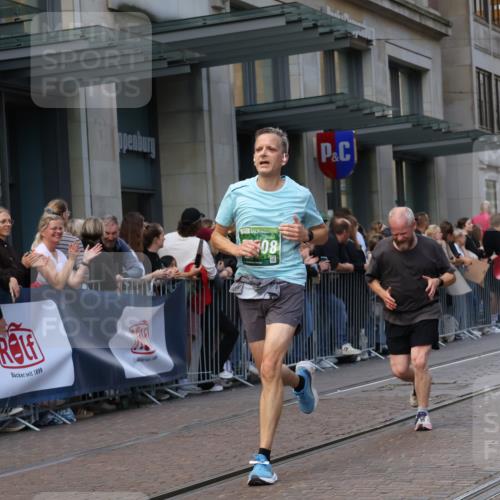 13.09.2026 - 21. swb-Marathon Bremen Strokosch-Dieckow http://msf.ph/oto/10315011 13.09.2026 13:15:55 Ziel 481, 663, 740, 755, 792, 1605, 2623, 3134, 3149, 4128, 5554, 5963, 6106, 6721, 6744, 7801, 8398, 8487, 9031, 9115, 13008, 13158, 145, 982, 1033, 1955, 2733, 3119, 3149, 3422, 3536, 3689, 3836, 3991, 4573, 4823, 5430, 5474, 5533, 5588, 5913, 6162, 6481, 6515, 7307, 7413, 9029, 9122, 9278, 9475, 9777, 13149, 13249 meine-sportfotos.de