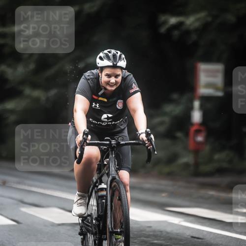 13.09.2026 - Stadtparktriathlon H.Heesch http://msf.ph/oto/10315015 13.09.2026 12:57:41 Radfahren 1135, 1306, 1374, 1392, 1409 meine-sportfotos.de