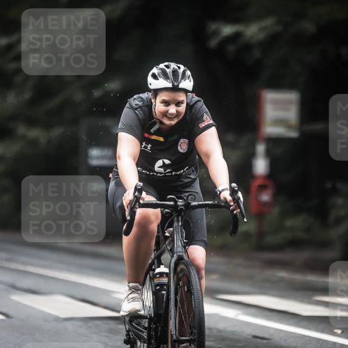 13.09.2026 - Stadtparktriathlon H.Heesch http://msf.ph/oto/10315020 13.09.2026 12:57:41 Radfahren 1135, 1306, 1374, 1392, 1409 meine-sportfotos.de