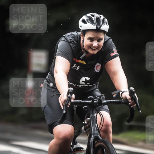 13.09.2026 - Stadtparktriathlon H.Heesch http://msf.ph/oto/10315045 13.09.2026 12:57:41 Radfahren 1135, 1306, 1374, 1392, 1409 meine-sportfotos.de