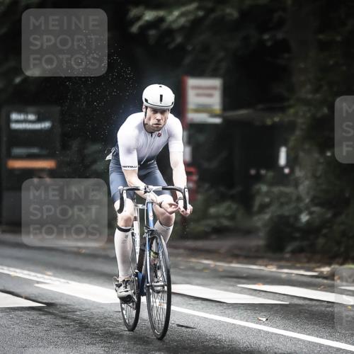 13.09.2026 - Stadtparktriathlon H.Heesch http://msf.ph/oto/10315071 13.09.2026 12:57:44 Radfahren 1135, 1306, 1374, 1409 meine-sportfotos.de