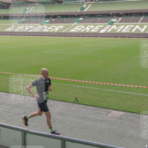 13.09.2026 - 21. swb-Marathon Bremen Michael Burmester http://msf.ph/oto/10315149 13.09.2026 12:49:37 Laufen im Stadion 382, 469, 524, 572, 663, 670, 779, 826, 899, 1349, 1513, 1517, 1605, 1723, 1748, 1872, 1925, 2052, 2130, 2287, 2288, 2291, 2347, 2360, 2605, 2750, 2844, 2909, 3043, 3110, 3127, 3197, 3276, 3330, 3625, 3647, 3973, 4033, 4082, 4247, 4384, 4732, 4743, 4852, 4898, 4990, 5111, 5314, 5377, 5383, 5424, 5517, 5570, 5585, 5594, 5636, 5648, 6267, 6652, 6692, 6842, 6906, 6951, 7064, 7109, 7115, 7121, 7636, 7876, 8877, 8973, 8981, 9035, 9429, 13091 meine-sportfotos.de