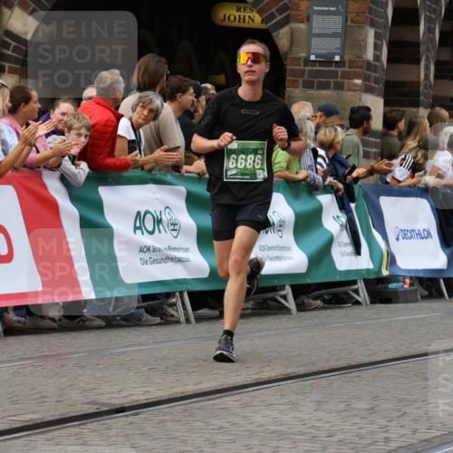13.09.2026 - 21. swb-Marathon Bremen Strokosch-Dieckow http://msf.ph/oto/10315151 13.09.2026 13:06:05 Ziel 1017, 1301, 1562, 1745, 1879, 2538, 3242, 3520, 4157, 6025, 6058, 8706, 8877, 8973, 9010, 474, 1901, 3466, 6686, 7336, 8670, 9934 meine-sportfotos.de