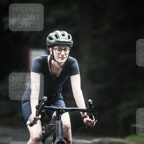 13.09.2026 - Stadtparktriathlon H.Heesch http://msf.ph/oto/10315195 13.09.2026 12:57:57 Radfahren 1069, 1128, 1162, 1276, 1377 meine-sportfotos.de