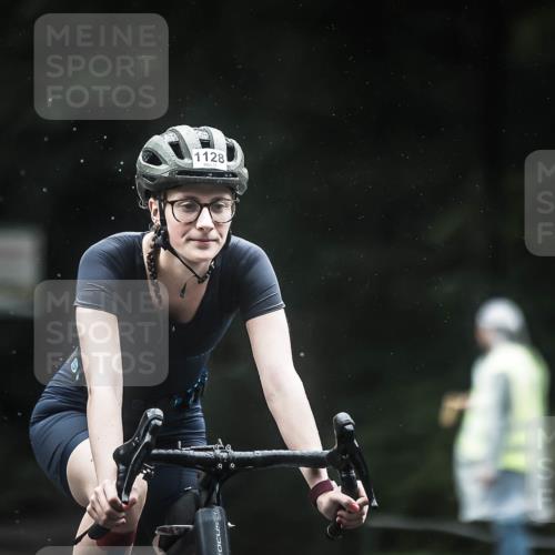 13.09.2026 - Stadtparktriathlon H.Heesch http://msf.ph/oto/10315201 13.09.2026 12:57:57 Radfahren 1069, 1128, 1162, 1276, 1377 meine-sportfotos.de