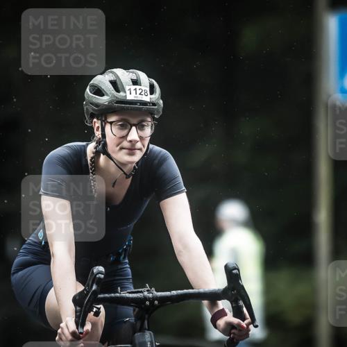 13.09.2026 - Stadtparktriathlon H.Heesch http://msf.ph/oto/10315206 13.09.2026 12:57:57 Radfahren 1069, 1128, 1162, 1276, 1377 meine-sportfotos.de