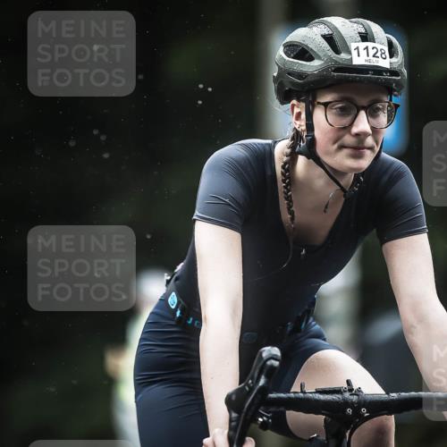 13.09.2026 - Stadtparktriathlon H.Heesch http://msf.ph/oto/10315221 13.09.2026 12:57:57 Radfahren 1069, 1128, 1162, 1276, 1377 meine-sportfotos.de