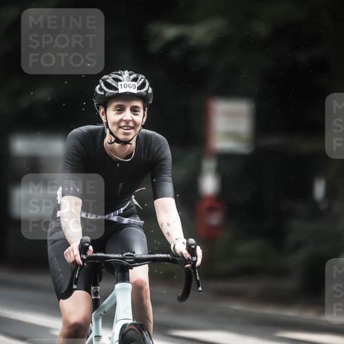 13.09.2026 - Stadtparktriathlon H.Heesch http://msf.ph/oto/10315273 13.09.2026 12:58:03 Radfahren 1069, 1116, 1263, 1407 meine-sportfotos.de