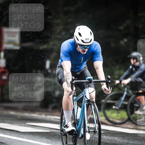 13.09.2026 - Stadtparktriathlon H.Heesch http://msf.ph/oto/10315283 13.09.2026 11:50:37 Radfahren 726, 751, 805, 821, 878, 888, 920, 937 meine-sportfotos.de