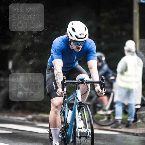13.09.2026 - Stadtparktriathlon H.Heesch http://msf.ph/oto/10315289 13.09.2026 11:50:37 Radfahren 726, 751, 805, 821, 878, 888, 920, 937 meine-sportfotos.de