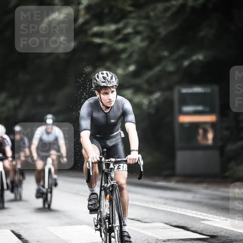 13.09.2026 - Stadtparktriathlon H.Heesch http://msf.ph/oto/10315305 13.09.2026 11:50:39 Radfahren 726, 751, 805, 821, 878, 888, 920, 937 meine-sportfotos.de