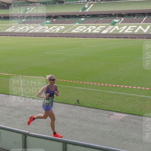 13.09.2026 - 21. swb-Marathon Bremen Michael Burmester http://msf.ph/oto/10315306 13.09.2026 12:49:53 Laufen im Stadion 469, 524, 572, 663, 670, 779, 826, 899, 1349, 1513, 1517, 1605, 1723, 1748, 1998, 2052, 2130, 2287, 2288, 2291, 2347, 2360, 2750, 2909, 3043, 3197, 3276, 3330, 3625, 3647, 3973, 4033, 4082, 4247, 4368, 4384, 4732, 4743, 4852, 4888, 4898, 4990, 5111, 5314, 5377, 5383, 5424, 5517, 5570, 5585, 5594, 5620, 5627, 5636, 5648, 6267, 6471, 6652, 6668, 6692, 6842, 6901, 6906, 7064, 7109, 7115, 7121, 7636, 7876, 9035, 13091 meine-sportfotos.de