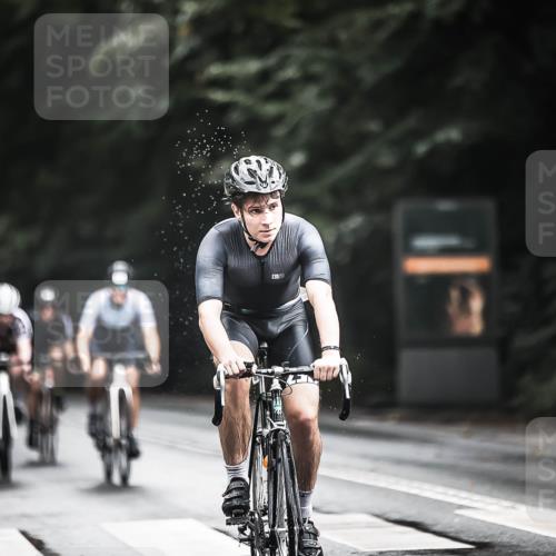 13.09.2026 - Stadtparktriathlon H.Heesch http://msf.ph/oto/10315312 13.09.2026 11:50:39 Radfahren 726, 751, 805, 821, 878, 888, 920, 937 meine-sportfotos.de
