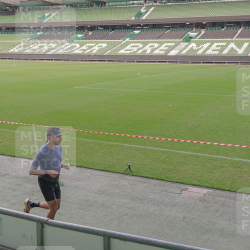 13.09.2026 - 21. swb-Marathon Bremen Michael Burmester http://msf.ph/oto/10315327 13.09.2026 12:49:58 Laufen im Stadion 469, 524, 572, 663, 670, 779, 826, 899, 1513, 1517, 1605, 1723, 1748, 1998, 2052, 2130, 2287, 2288, 2291, 2347, 2360, 2750, 2909, 3043, 3197, 3276, 3330, 3625, 3647, 3973, 4033, 4082, 4247, 4368, 4384, 4732, 4743, 4852, 4888, 4898, 4990, 5111, 5155, 5314, 5377, 5383, 5424, 5517, 5532, 5570, 5585, 5594, 5620, 5627, 5636, 5648, 6267, 6471, 6652, 6668, 6692, 6842, 6901, 6906, 7064, 7109, 7115, 7121, 7636, 7876, 9035, 13091 meine-sportfotos.de