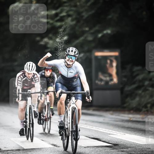 13.09.2026 - Stadtparktriathlon H.Heesch http://msf.ph/oto/10315351 13.09.2026 11:50:40 Radfahren 726, 751, 805, 821, 822, 878, 888, 920, 937 meine-sportfotos.de