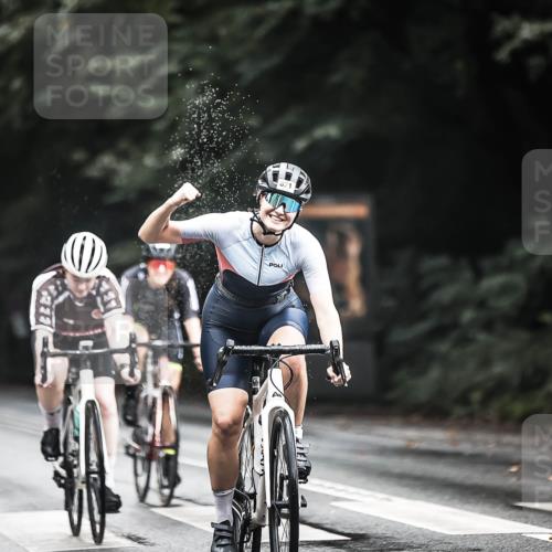 13.09.2026 - Stadtparktriathlon H.Heesch http://msf.ph/oto/10315366 13.09.2026 11:50:41 Radfahren 726, 751, 805, 821, 822, 878, 888, 920 meine-sportfotos.de