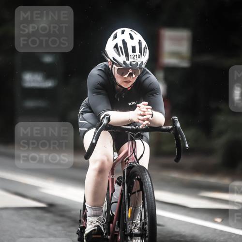 13.09.2026 - Stadtparktriathlon H.Heesch http://msf.ph/oto/10315374 13.09.2026 12:58:11 Radfahren 1210, 1244, 1263, 1278, 1352, 1359, 1385, 1407, 1420 meine-sportfotos.de