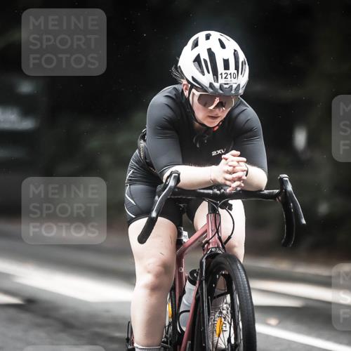 13.09.2026 - Stadtparktriathlon H.Heesch http://msf.ph/oto/10315376 13.09.2026 12:58:11 Radfahren 1210, 1244, 1263, 1278, 1352, 1359, 1385, 1407, 1420 meine-sportfotos.de