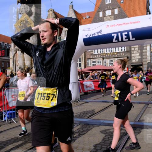 13.09.2026 - 21. swb-Marathon Bremen Tim E. http://msf.ph/oto/10315383 13.09.2026 10:55:56 Ziel 10203, 10243, 10256, 10297, 10379, 10423, 10529, 10550, 10788, 10809, 10881, 10952, 11377, 11414, 11510, 11557, 11748, 11862, 11941, 11975, 11977, 12030, 12108, 12125, 12150, 12188, 12348 meine-sportfotos.de
