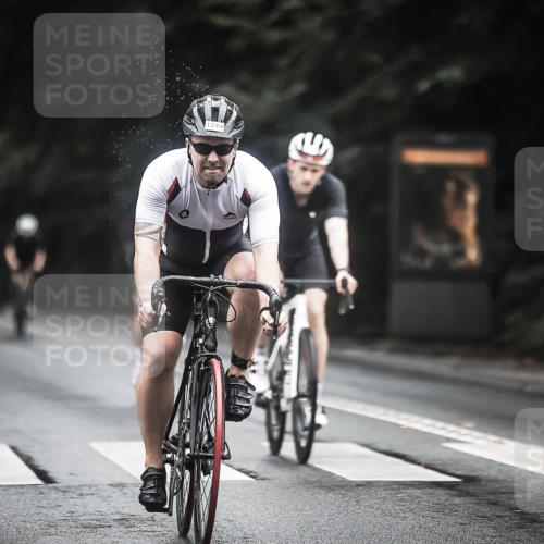 13.09.2026 - Stadtparktriathlon H.Heesch http://msf.ph/oto/10315394 13.09.2026 12:58:13 Radfahren 1210, 1244, 1278, 1352, 1359, 1385, 1420 meine-sportfotos.de