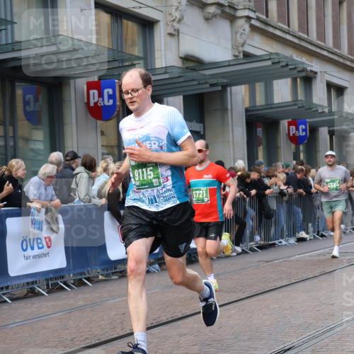 13.09.2026 - 21. swb-Marathon Bremen Strokosch-Dieckow http://msf.ph/oto/10315405 13.09.2026 13:16:03 Ziel 481, 663, 740, 755, 792, 1076, 1162, 1605, 2604, 3134, 5554, 5963, 6106, 6721, 6744, 7053, 7603, 7801, 8171, 8288, 8398, 9031, 9115, 13008, 145, 982, 1955, 2623, 2733, 3119, 3134, 3149, 3422, 3689, 3836, 3991, 4128, 4573, 4823, 5430, 5474, 5588, 5913, 6481, 7307, 7413, 8487, 9122, 9278, 13149, 13158, 13249 meine-sportfotos.de