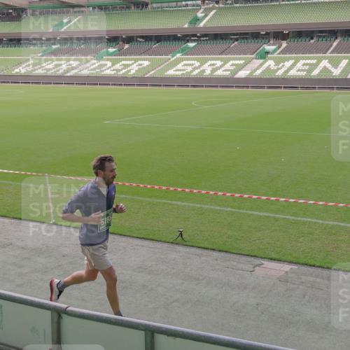 13.09.2026 - 21. swb-Marathon Bremen Michael Burmester http://msf.ph/oto/10315411 13.09.2026 12:50:09 Laufen im Stadion 335, 469, 524, 572, 663, 670, 779, 899, 1510, 1513, 1517, 1605, 1613, 1723, 1748, 1970, 1998, 2052, 2130, 2287, 2288, 2291, 2295, 2347, 2360, 2442, 2444, 2750, 2909, 3043, 3197, 3276, 3330, 3484, 3625, 3647, 3808, 3973, 4023, 4033, 4082, 4247, 4368, 4384, 4559, 4732, 4743, 4852, 4888, 4898, 4990, 5066, 5111, 5155, 5314, 5377, 5383, 5424, 5517, 5532, 5570, 5585, 5594, 5620, 5627, 5636, 5648, 6267, 6471, 6652, 6668, 6692, 6842, 6901, 6906, 7109, 7115, 7121, 7876, 9035, 13091 meine-sportfotos.de