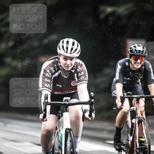 13.09.2026 - Stadtparktriathlon H.Heesch http://msf.ph/oto/10315419 13.09.2026 11:50:42 Radfahren 726, 751, 805, 821, 822, 878, 918, 920 meine-sportfotos.de