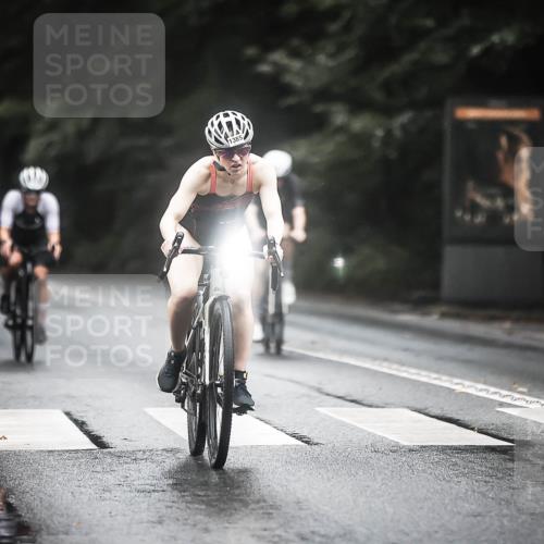 13.09.2026 - Stadtparktriathlon H.Heesch http://msf.ph/oto/10315422 13.09.2026 12:58:16 Radfahren 1210, 1244, 1278, 1352, 1359, 1385, 1420 meine-sportfotos.de