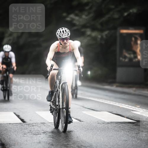 13.09.2026 - Stadtparktriathlon H.Heesch http://msf.ph/oto/10315428 13.09.2026 12:58:16 Radfahren 1210, 1244, 1278, 1352, 1359, 1385, 1420 meine-sportfotos.de